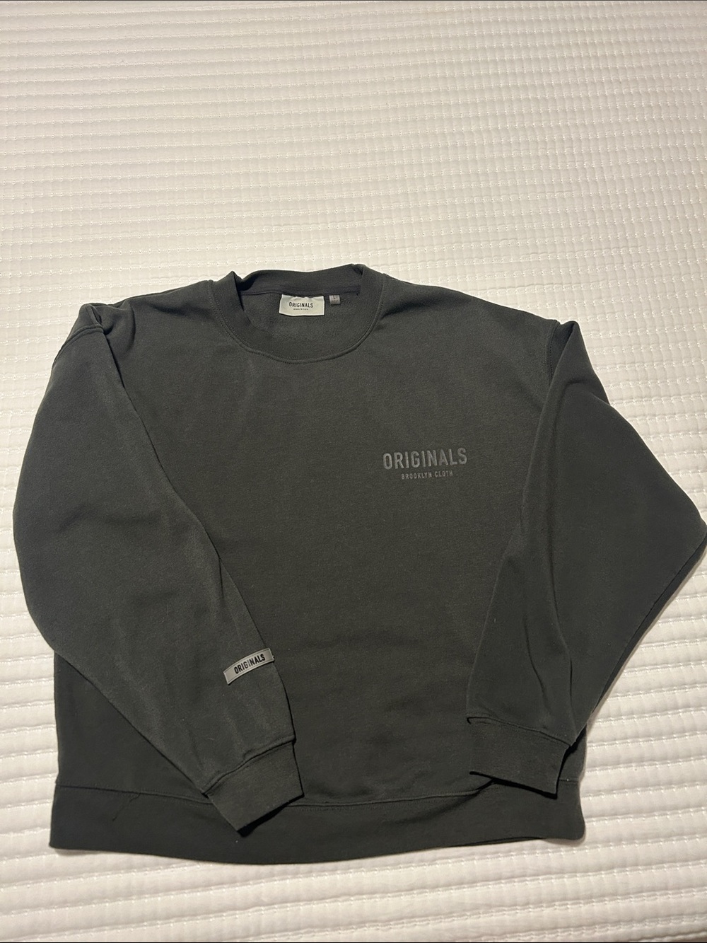 Originals Brooklyn Cloth Crewneck Sweatshirt in Charcoal Gray Large